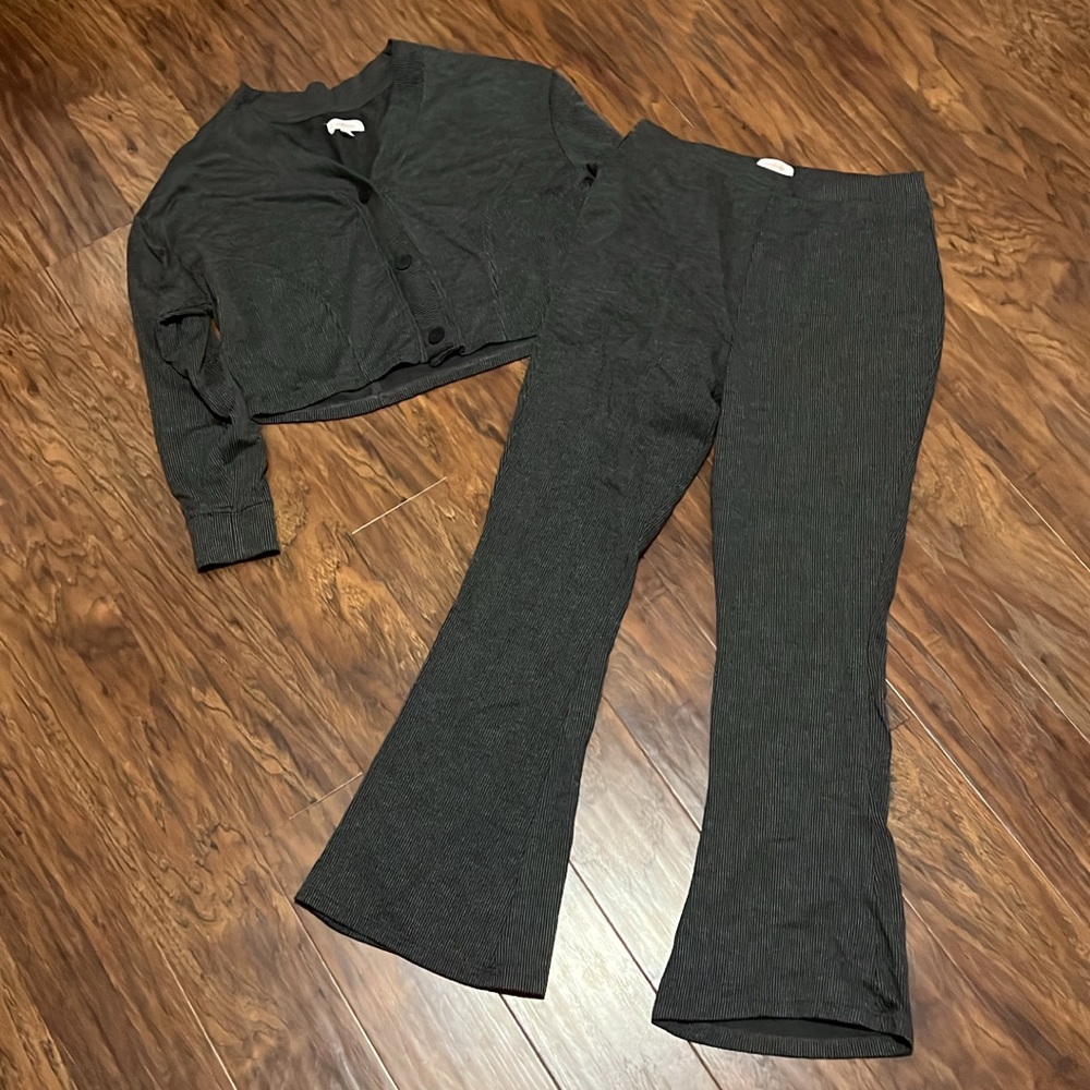 Colsie (Target brand) lounge/sleep set